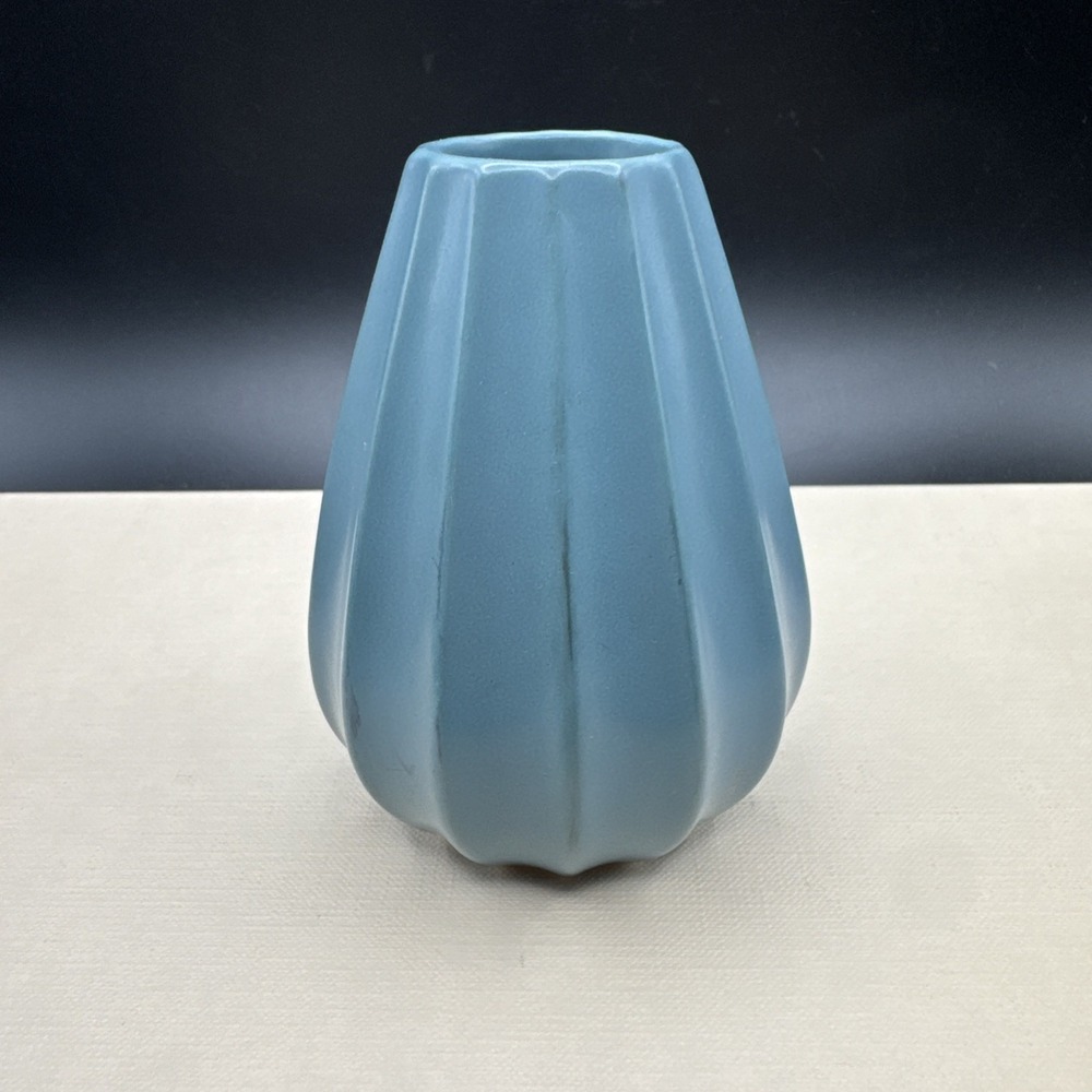 Anthropologie Vase Matte Blue Ribbed Small Bud‎ Flower w Tag Modern Coastal